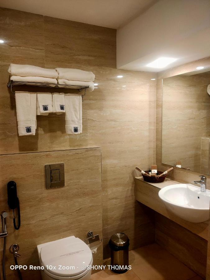 Agincourt Kuttikkanam Hotel Pīrmed Екстериор снимка